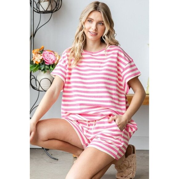 Textured Knit Medium Stripe Top - Picture 3 of 6